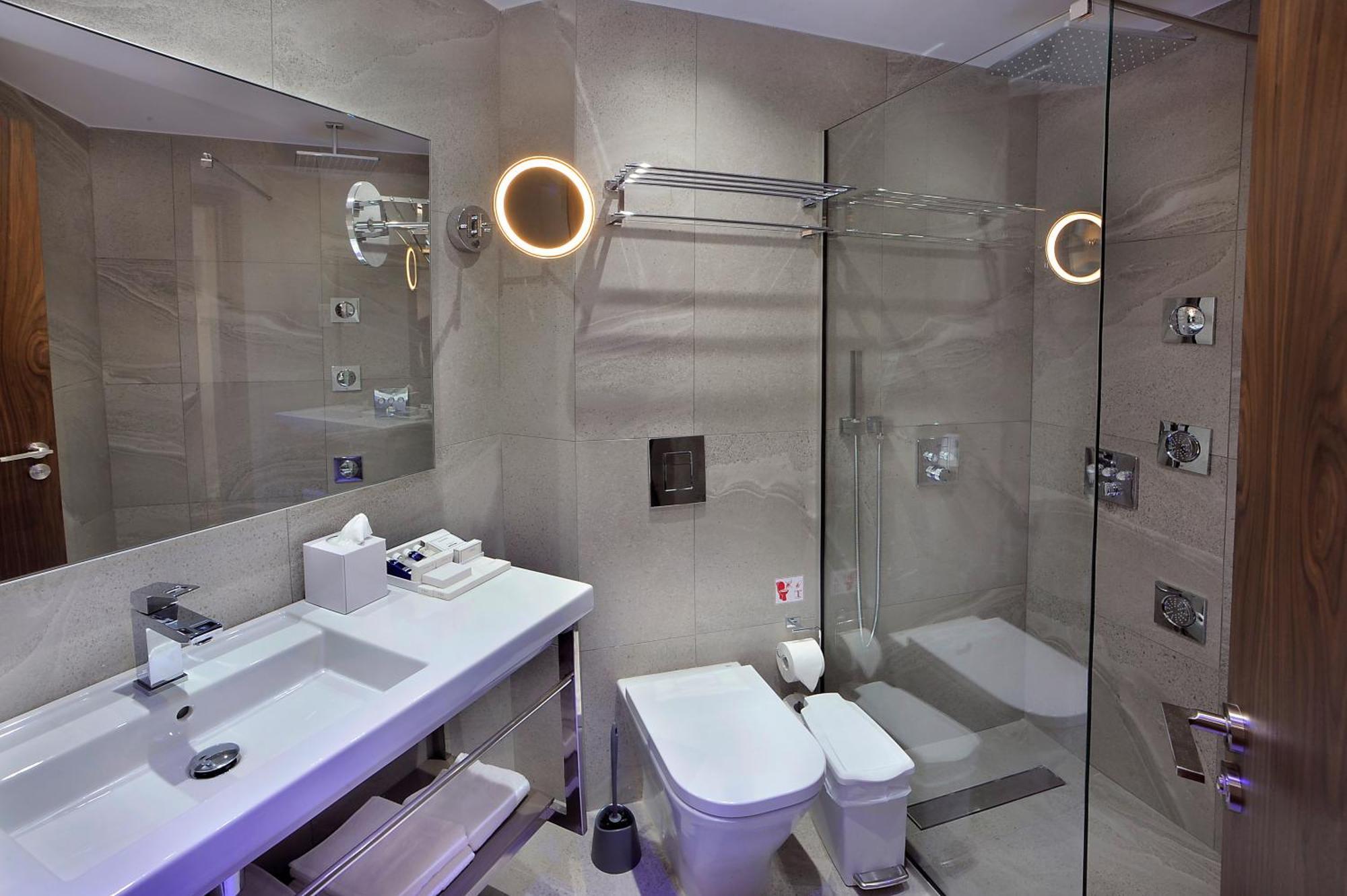 Deluxe Double or Twin Room Sea View